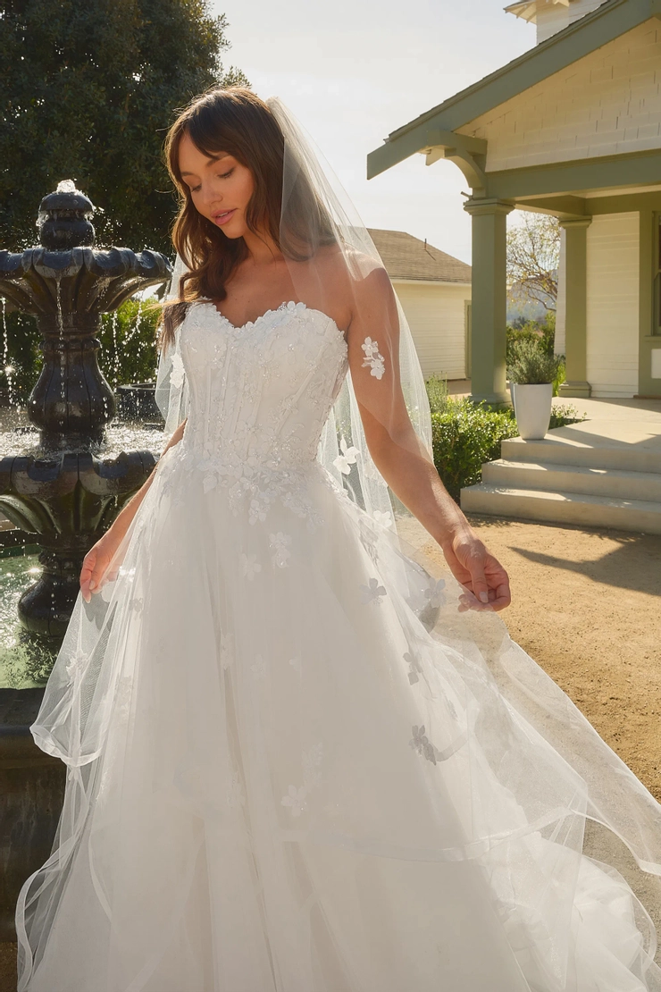 Casablanca Bridal BL476
