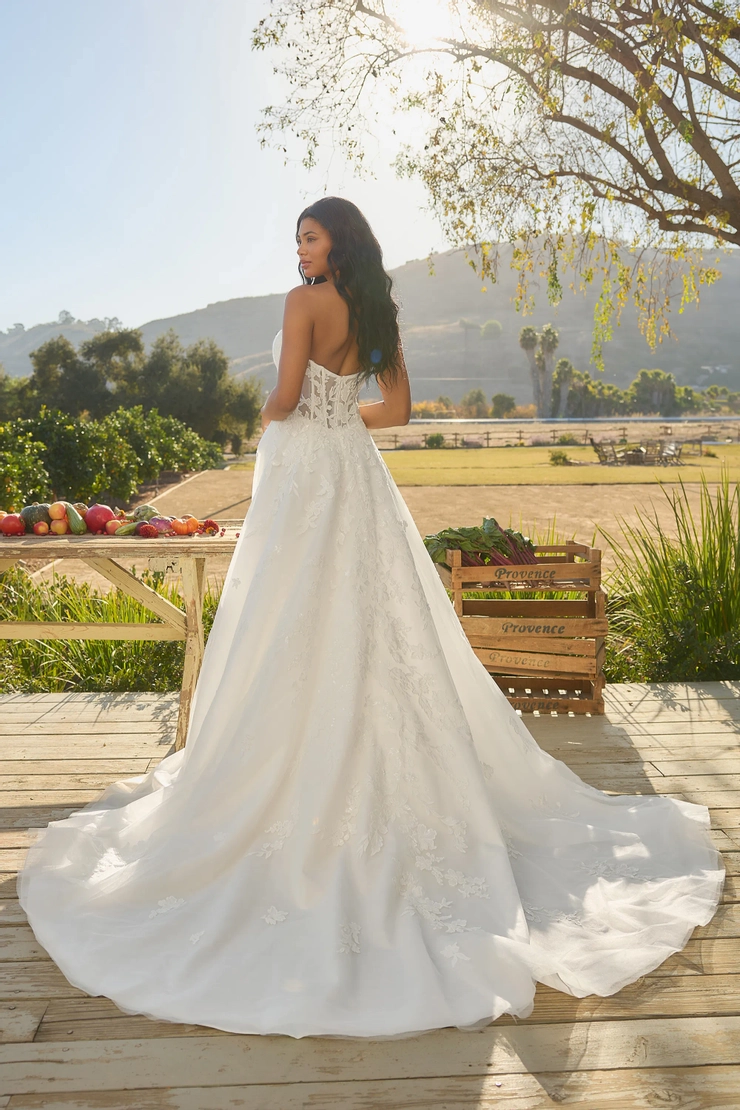 Casablanca Bridal BL479