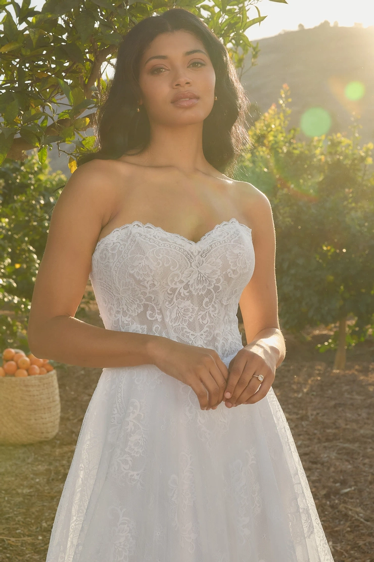 Casablanca Bridal BL482