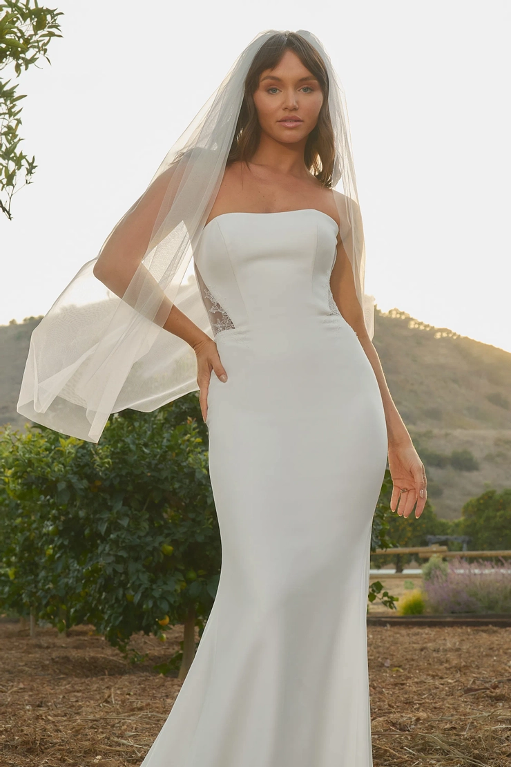 Casablanca Bridal BL486