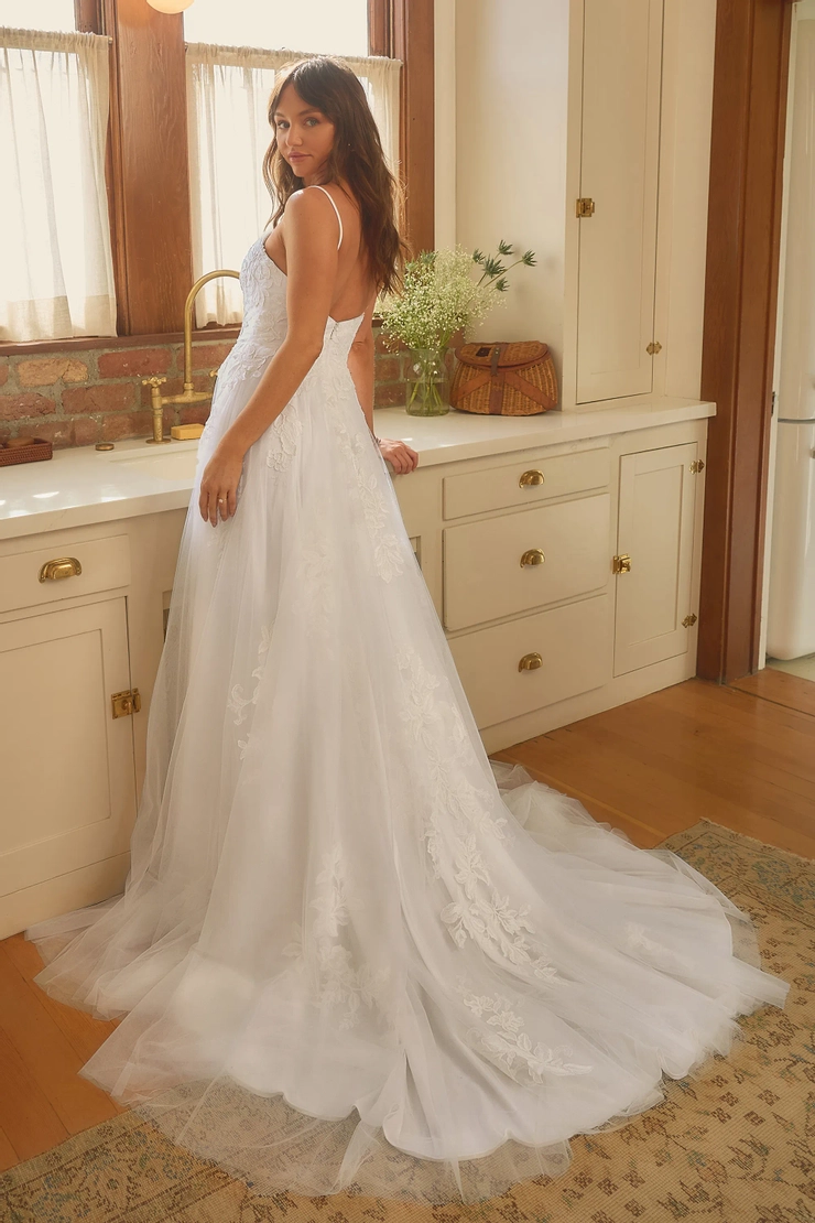 Casablanca Bridal BL489