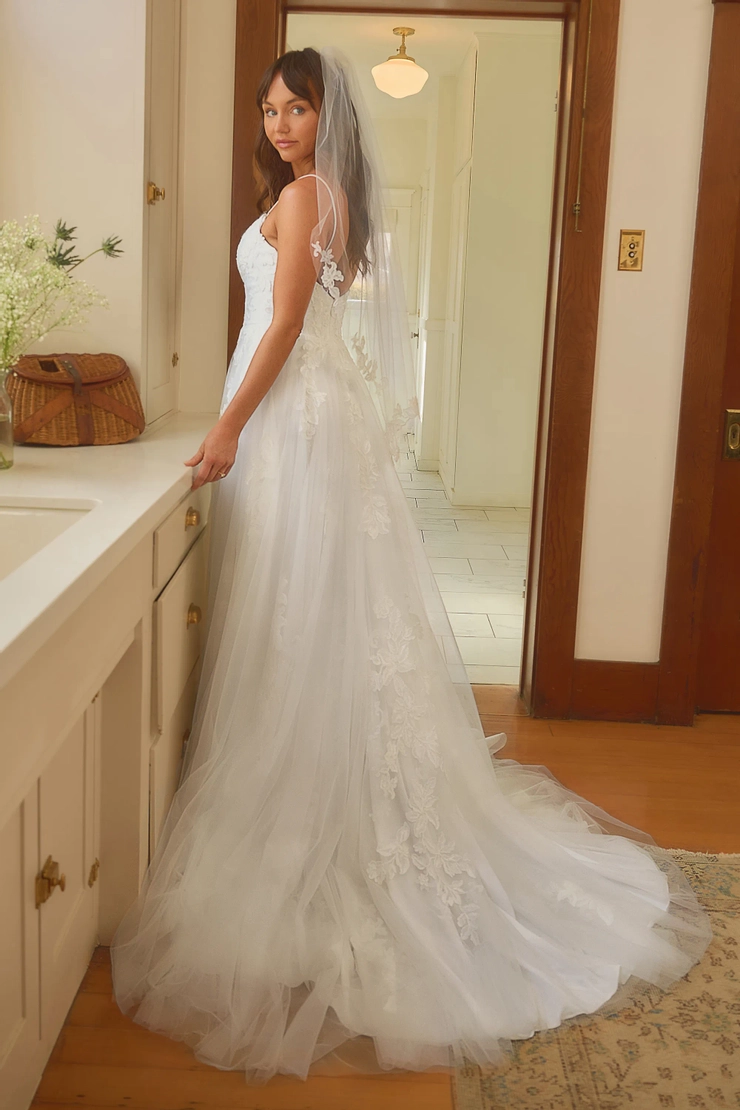 Casablanca Bridal BL489