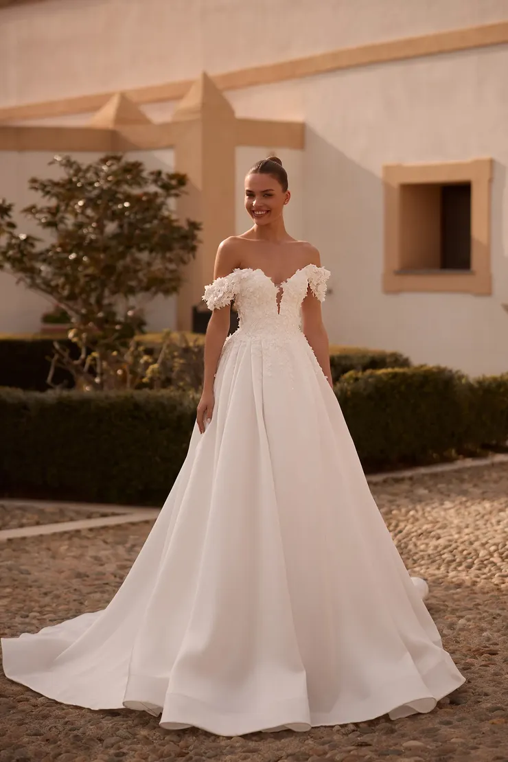 Aria Bride Deia Default Thumbnail Image