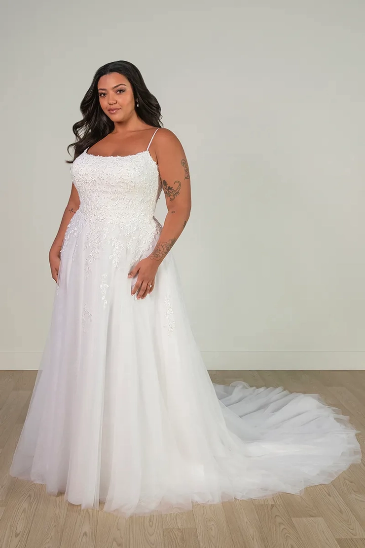 Stella York | The Bridal Room - 8105 | The Bridal Room