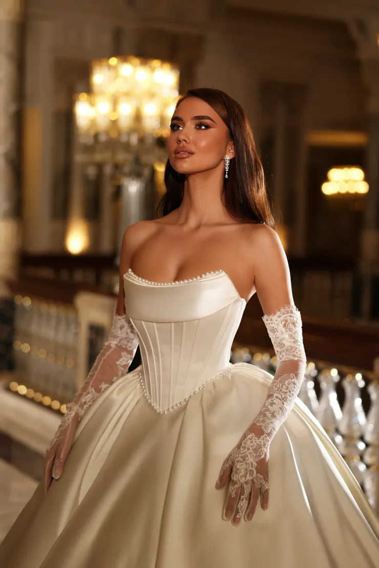 Sima Couture Backface Thumbnail Image