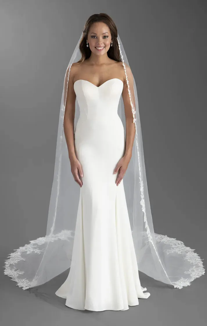 Grace & Goddess | Britt's Bridal - AVL0049CR IVR | Britt's