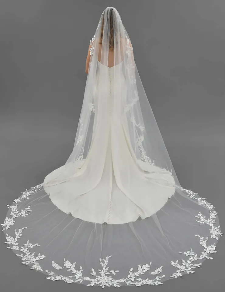 Grace & Goddess | Britt's Bridal - AVL0055ZZ IVR | Britt's