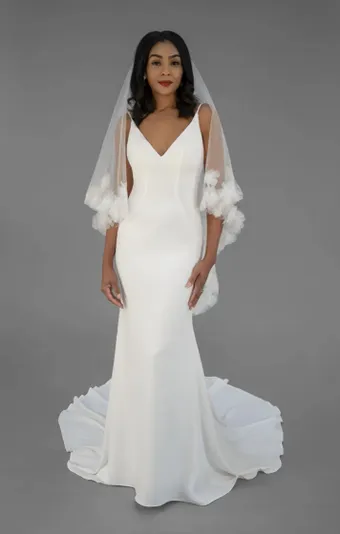 Grace & Goddess AVL0175IV IVR #1 vertical thumbnail