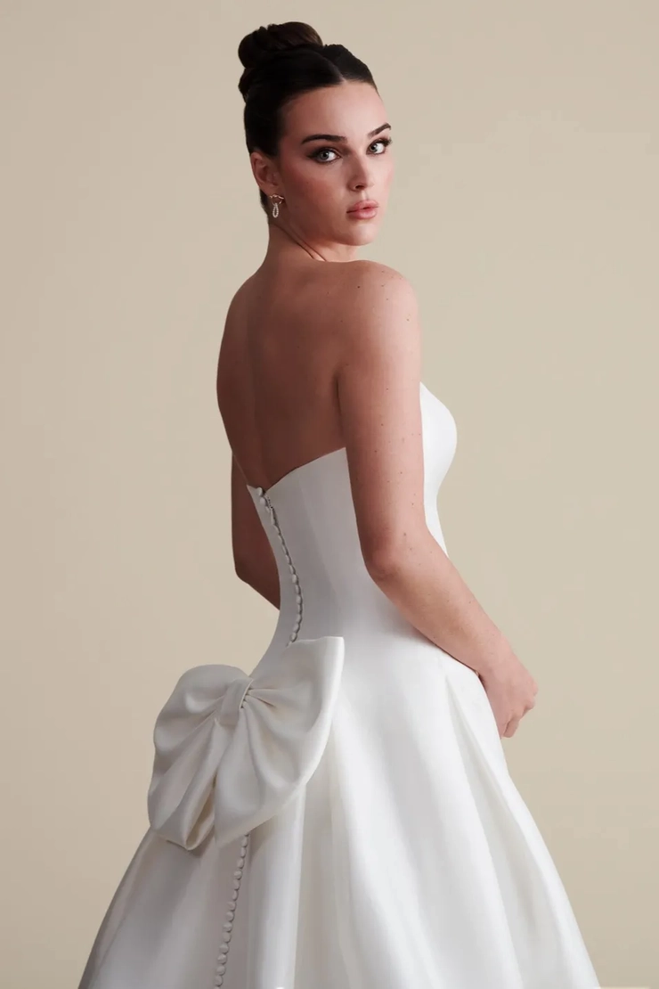 Liv by Kelly Faetanini Medea #2 backface vertical cropped picture