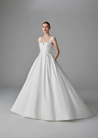 Pronovias Alphosine #0 default frontface vertical thumbnail