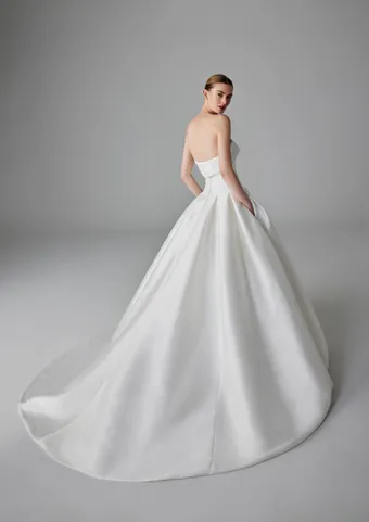 Pronovias Arline #1 default backface vertical thumbnail