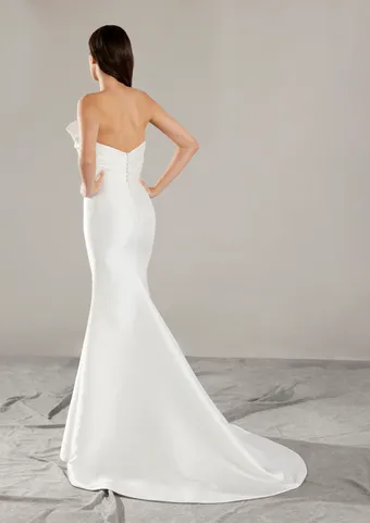 Pronovias Arya #3 backface vertical thumbnail