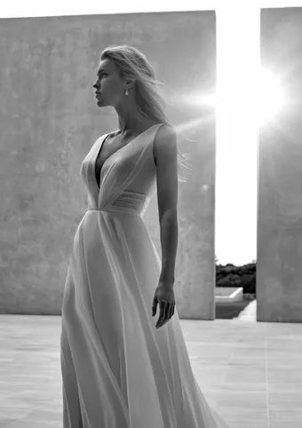 Pronovias Asmara #2 frontface vertical cropped thumbnail