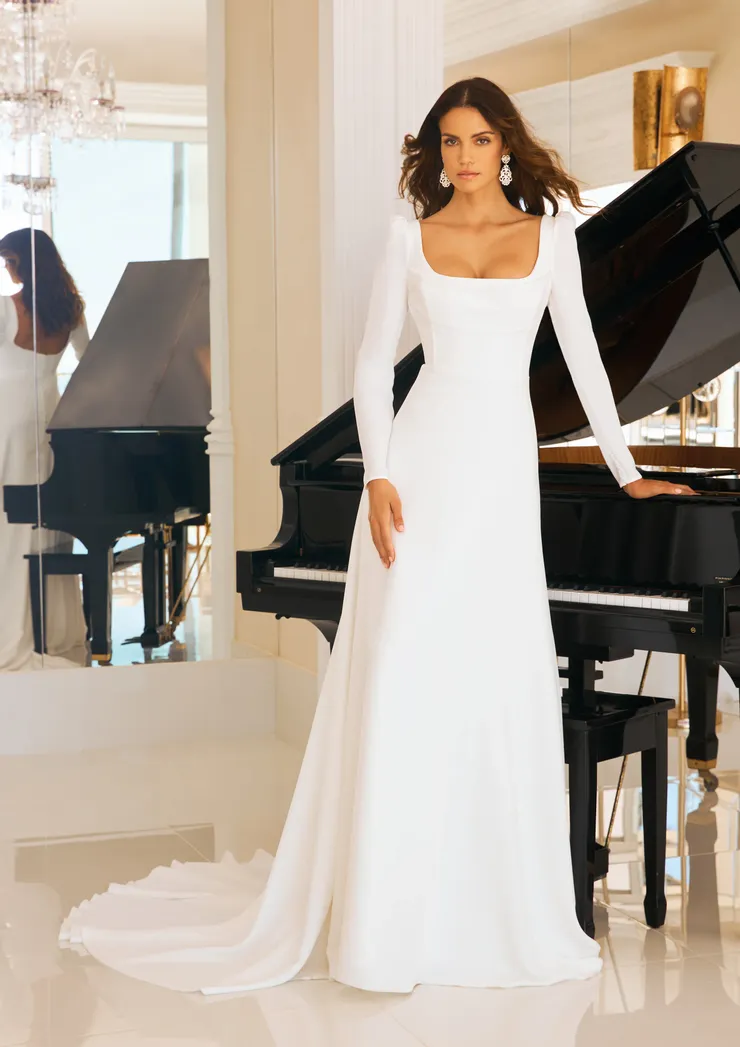 Pronovias Betsy Image