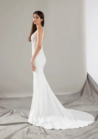 Pronovias Clin #2 vertical thumbnail