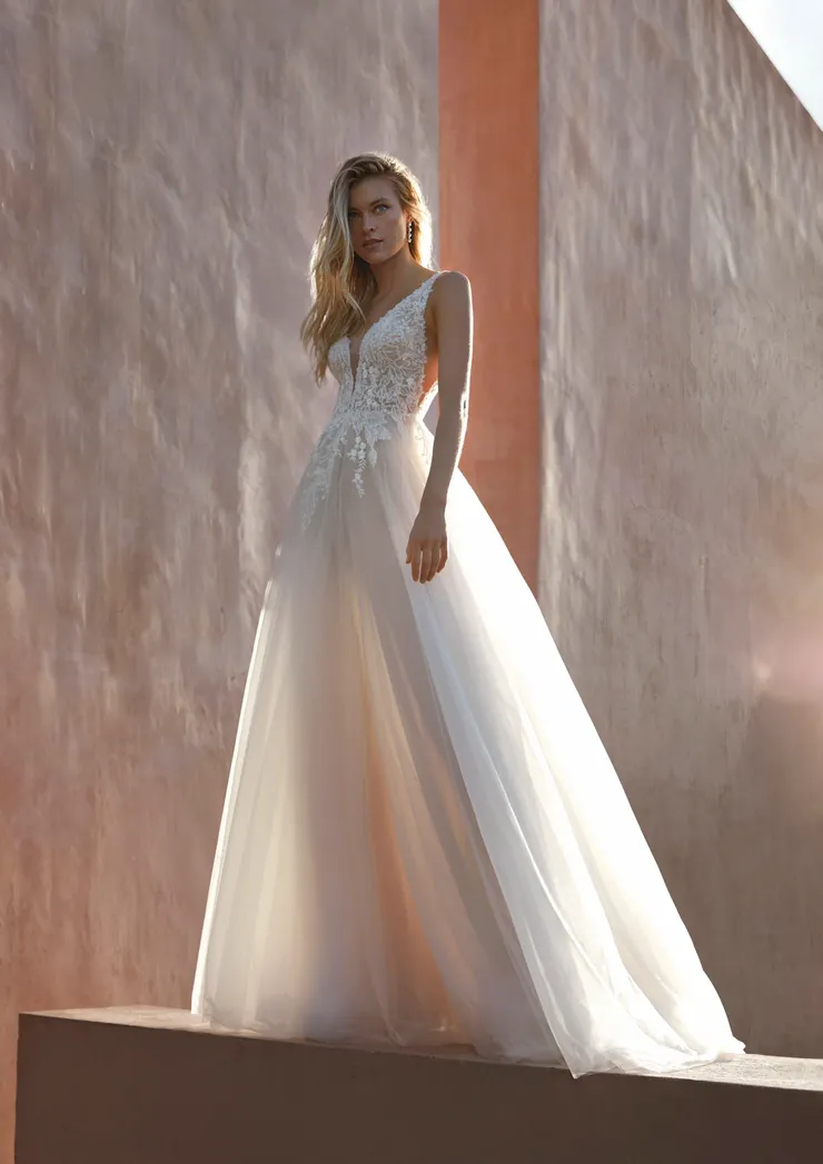 Pronovias Crimson Image