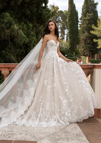 Pronovias Elcira #1 frontface vertical thumbnail