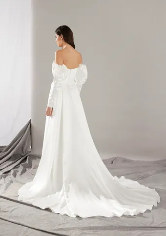 Pronovias Ellison #2 default backface vertical thumbnail