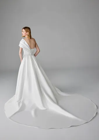 Pronovias Etiennes #3 default backface vertical thumbnail
