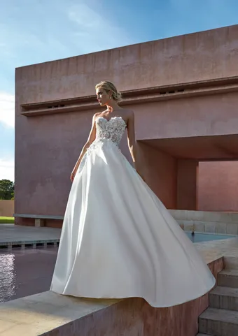 Pronovias Floridia #0 default frontface vertical thumbnail