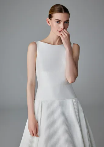 Pronovias Gallia #4 frontface vertical cropped thumbnail