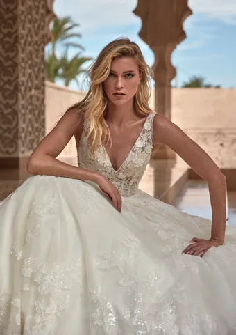 Pronovias Huron #2 frontface vertical cropped thumbnail