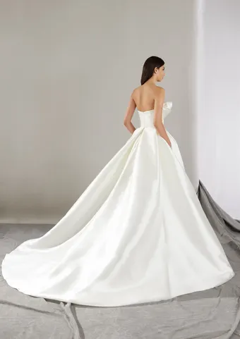 Pronovias Khloe #2 default backface vertical thumbnail