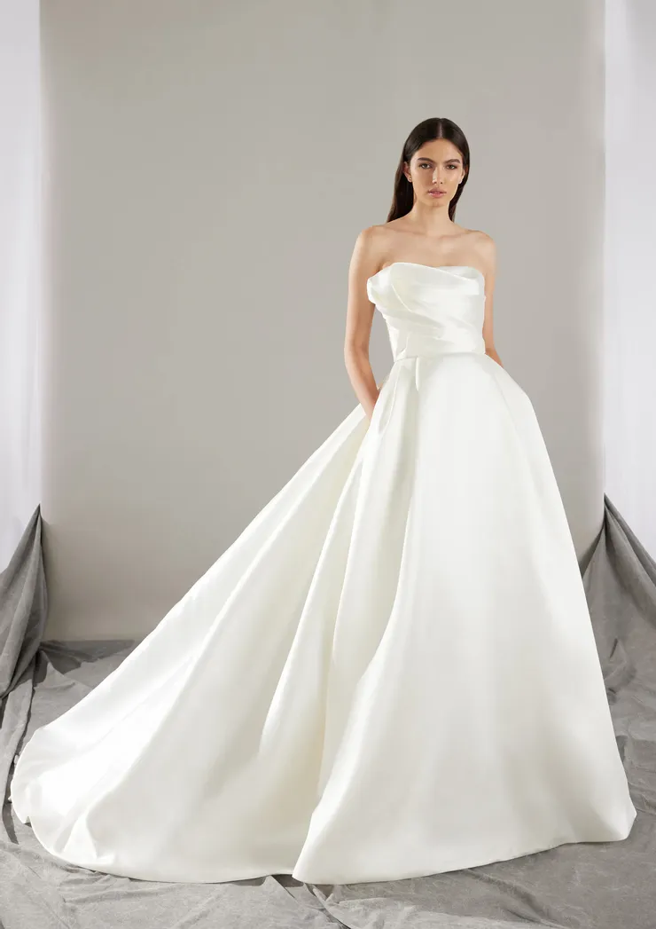 Pronovias Khloe Image