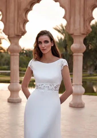 Pronovias Lolland #2 frontface vertical cropped thumbnail