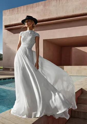 Pronovias Marburg #0 default frontface vertical thumbnail