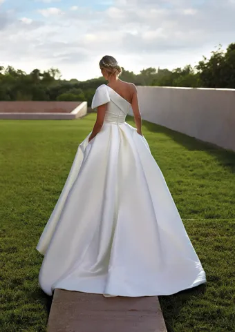 Pronovias Nicosia #1 default backface vertical thumbnail