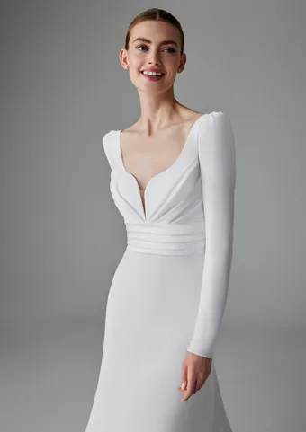 Pronovias Occitania #2 frontface vertical cropped thumbnail