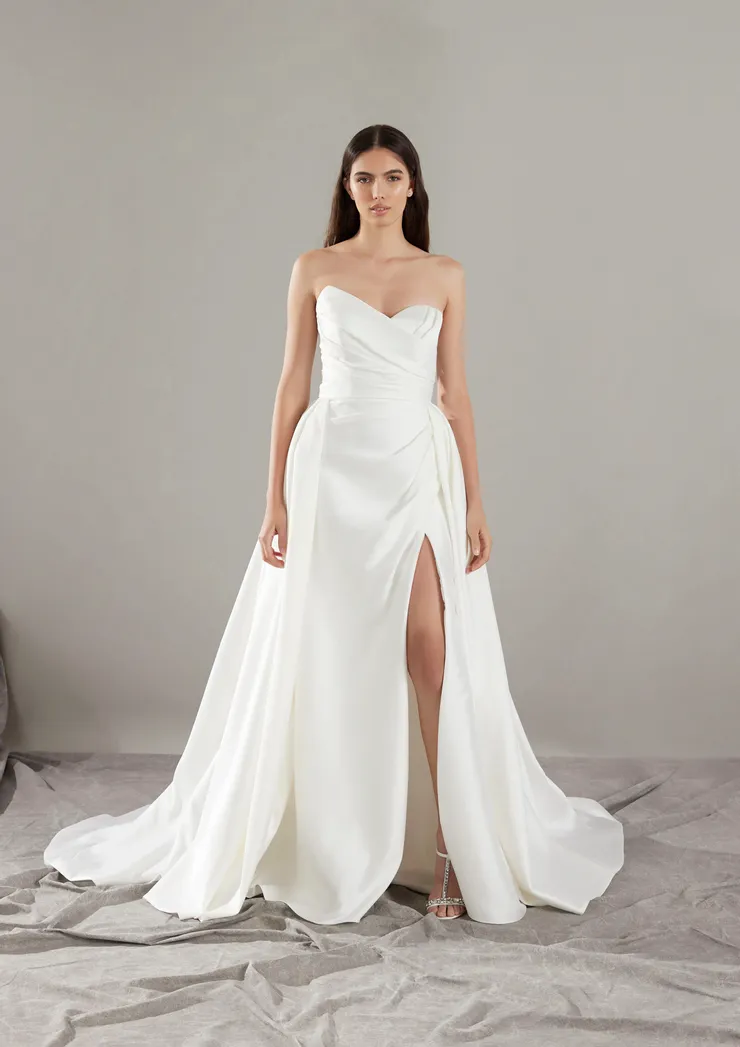 Pronovias Onary Image
