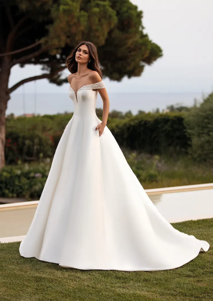 Pronovias Rea Image