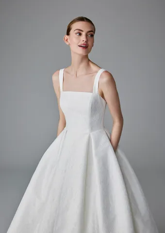 Pronovias Rosamund #5 frontface vertical cropped thumbnail