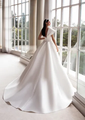 Pronovias Sedna #1 default backface vertical thumbnail