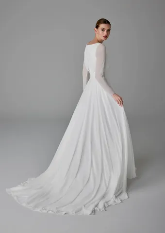 Pronovias Sollemn #2 backface vertical thumbnail