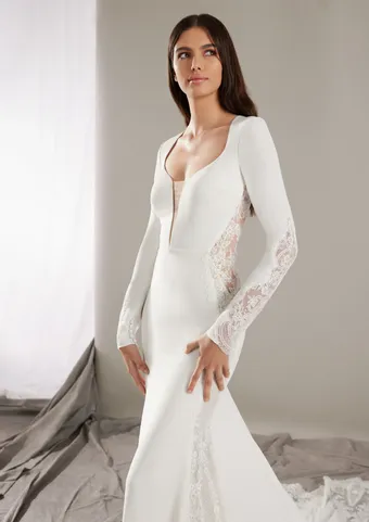 Pronovias Venera #3 frontface vertical cropped thumbnail