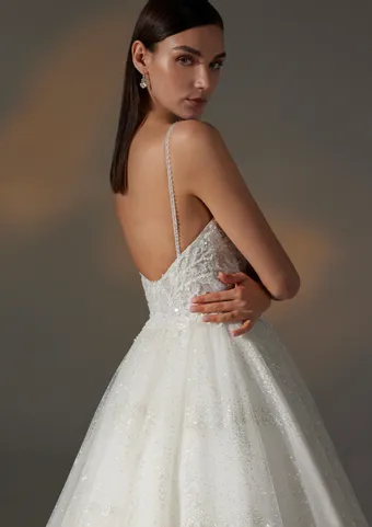 Pronovias Amirya #4 backface vertical cropped thumbnail