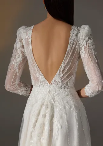 Pronovias Amiyah #4 backface vertical cropped thumbnail
