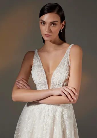 Pronovias Devna #3 frontface vertical cropped thumbnail