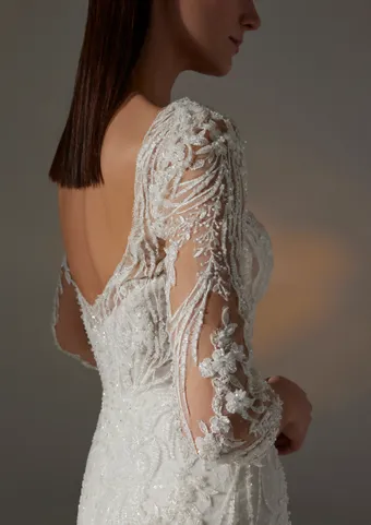 Pronovias Hay #4 backface vertical cropped thumbnail