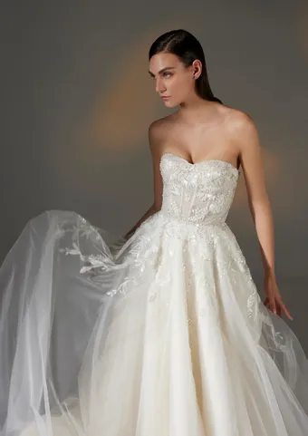 Pronovias Marvely #2 frontface vertical cropped thumbnail