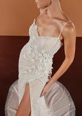 Pronovias Nidhi #3 frontface vertical cropped thumbnail