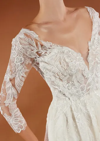 Pronovias Pritha #3 frontface vertical cropped thumbnail