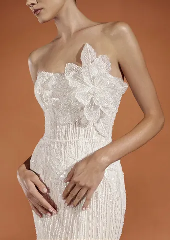 Pronovias Vannie #2 frontface vertical cropped thumbnail