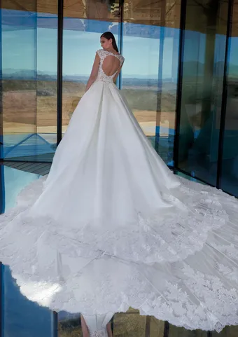 Pronovias Vivianite #1 default backface vertical thumbnail