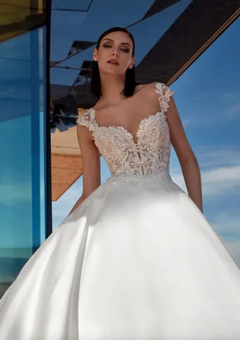 Pronovias Vivianite #2 frontface vertical cropped thumbnail