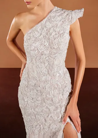 Pronovias Yadesa #2 frontface vertical cropped thumbnail
