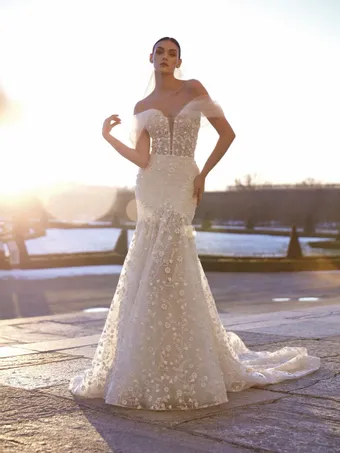 Pronovias Emilia #0 default frontface vertical thumbnail